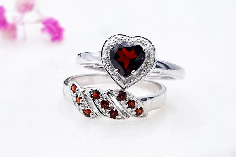 2. rocznica ślubu - nazwa, jej znaczenie, życzenia i prezenty