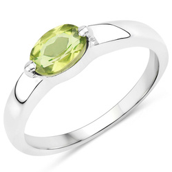 Pierścionek dla dziewczyny ze srebra z perydotem