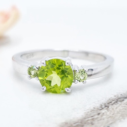 Srebrny pierścionek dla dziewczyny z perydotami