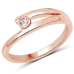 Delikatny pierścionek pozłacany z morganitem