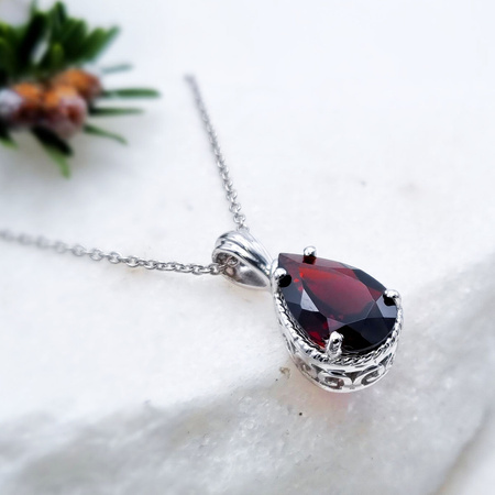 Duży wisiorek na szyję z granatem Łańcuszek srebrny damski