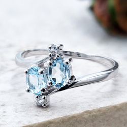 Pierścionek dla dziewczyny z topazami i kryształami górskimi