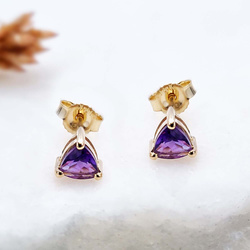 Złote kolczyki wkrętki próby 585 z ametystami
