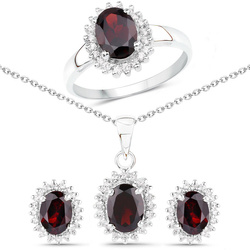 Srebrny komplet biżuterii z granatami i cyrkoniami 7,20 ct