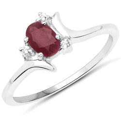 Pierścionek z rubinem i kryształami górskimi