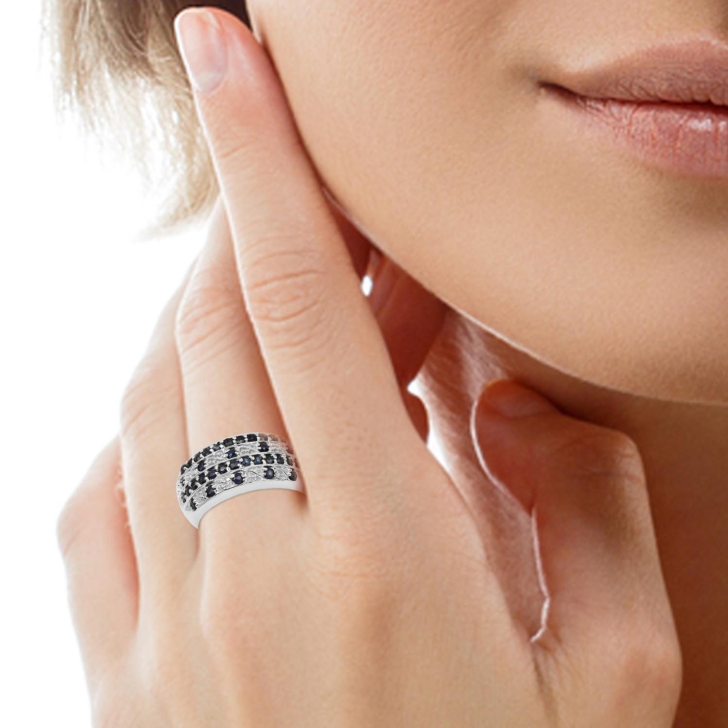 Srebrny pierścionek obrączka z szafirami niebieskimi